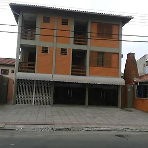Casa de hóspedes Dom Fish Governador Celso Ramos
